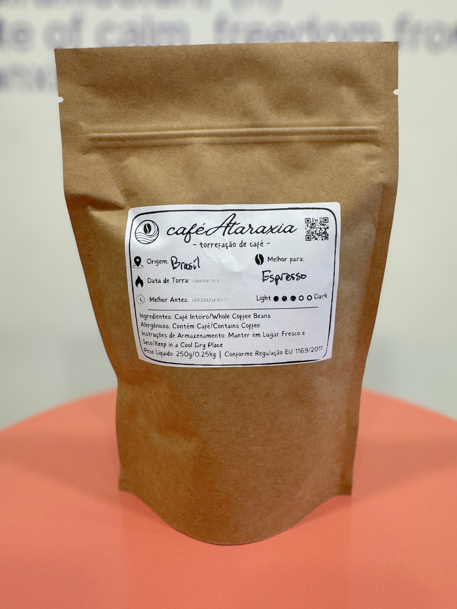 cafeAtaraxia Brazil specialty espresso coffee, at cafeAtaraxia in Parede, Portugal. Freshly roasted small batch coffee beans by the beach.