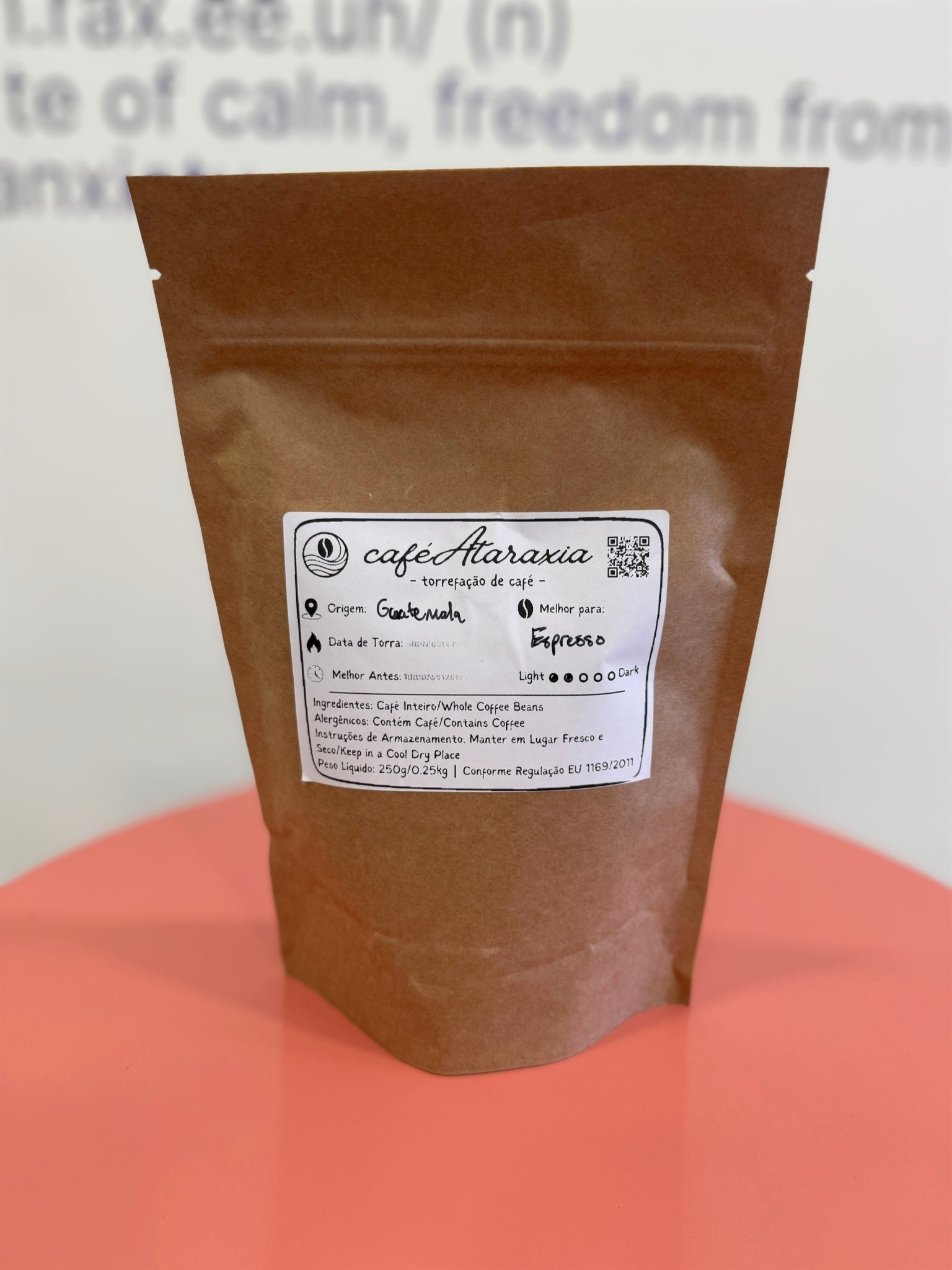 cafeAtaraxia Guatemala specialty espresso coffee, at cafeAtaraxia in Parede, Portugal. Freshly roasted small batch coffee beans by the beach.